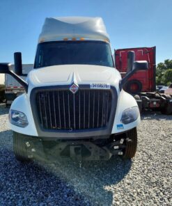 2021 International Lt625