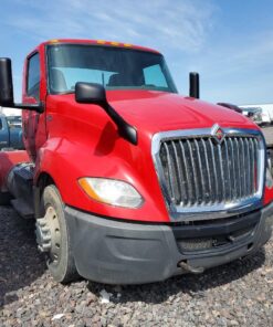2018 International Lt625